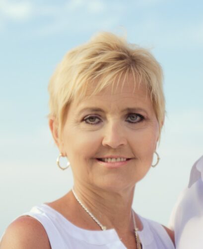 Lori Lee Thayer